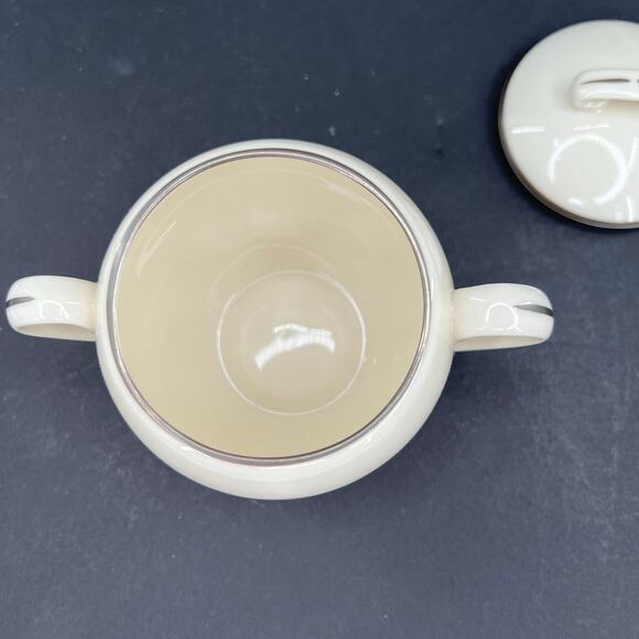 Lenox Platinum Hand Decorated Salt sugar bowl with lid and creamer - Picture 3 of 9